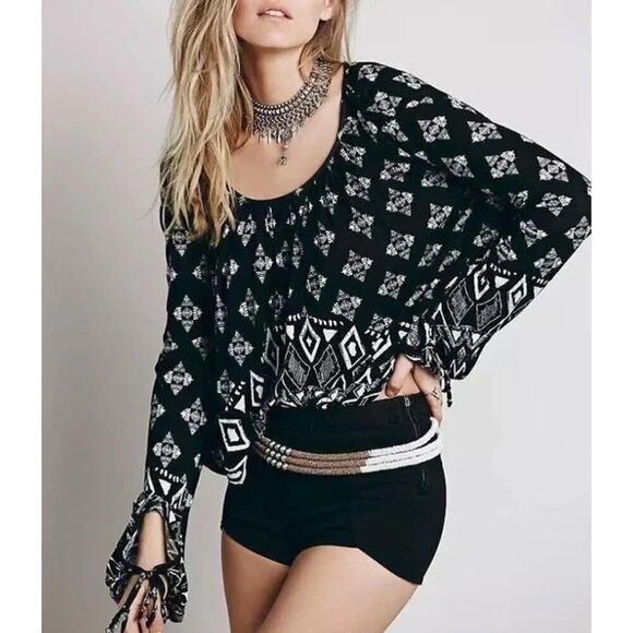 Free People Linen Blend Dazed‎ Swing Crop Top Black White Geo Print, Size Large - Picture 3 of 16
